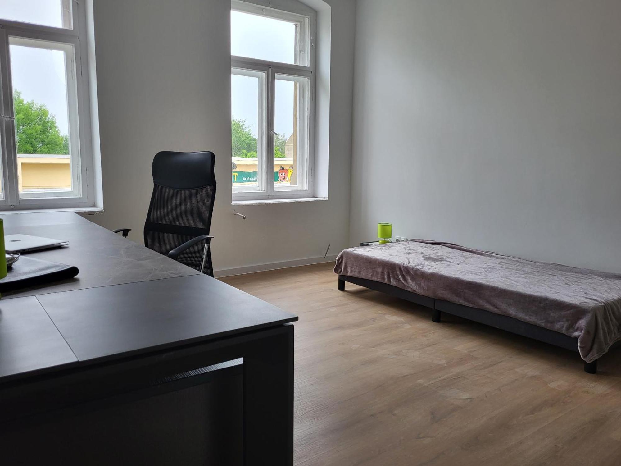 Volkshaus Hbf Wg & Serviced Apartments Циттау Экстерьер фото
